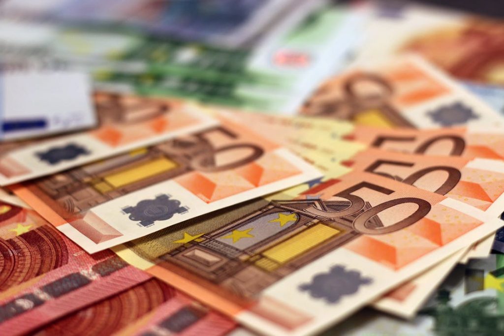 Portugal: notas de 10 e 20 euros representam 87% dos levantamentos