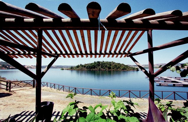 Praias longe do Litoral: No Norte, rodeados de verde