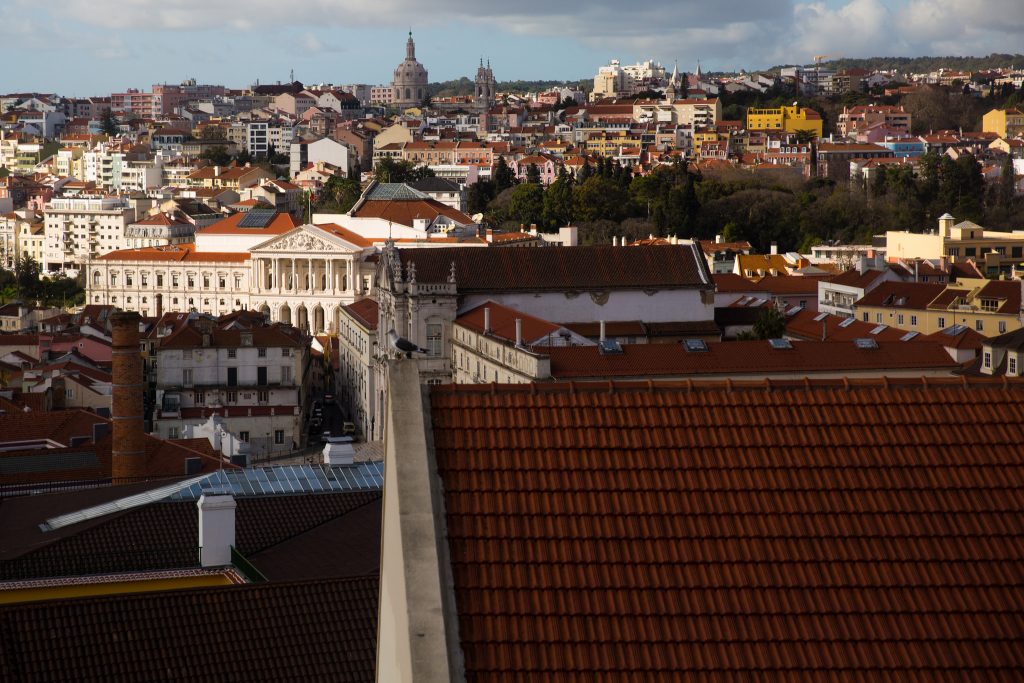 Preço das casas disparou 9%, vendas próximo dos 20 mil milhões