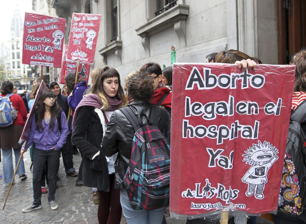 Presa por aborto espontâneo