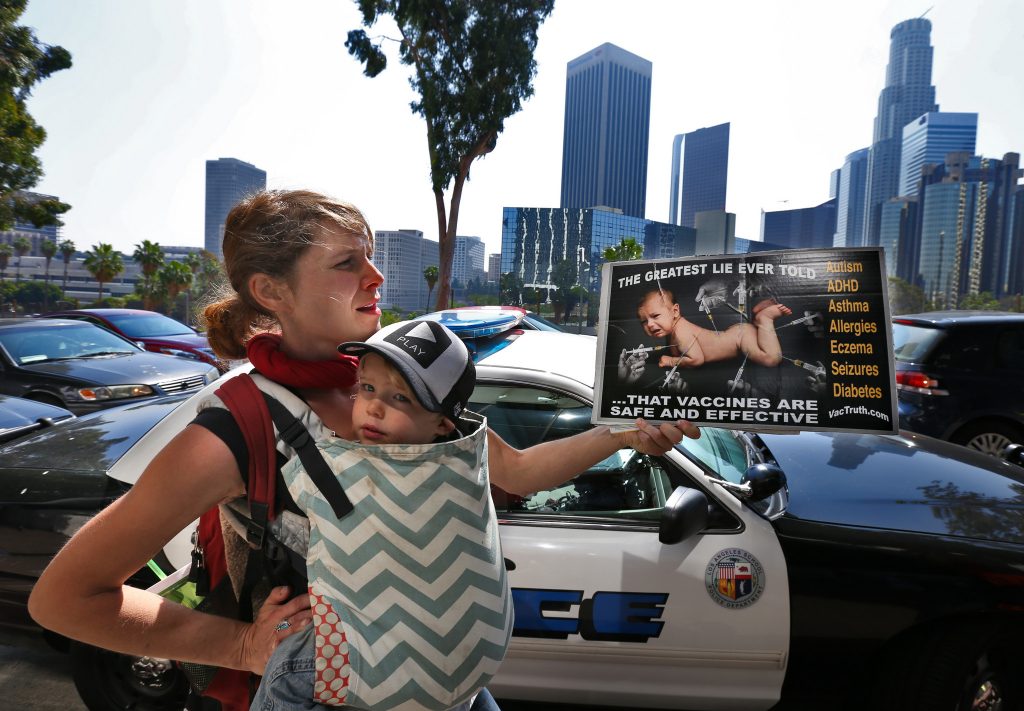 Protestantes antivacinas comparam-se a ativistas contra o racismo