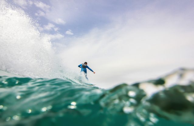 Quem faz surf em Portugal?