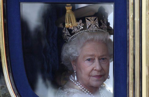 Rainha Isabel II: Bolo de vencedora de concurso televisivo e muita discrição