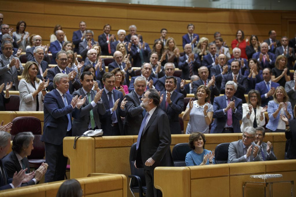 Rajoy pede ao Senado autorização para destituir Puigdemont e o seu governo
