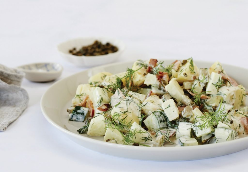 Receita de Salada de batata com maçã e alcaparras