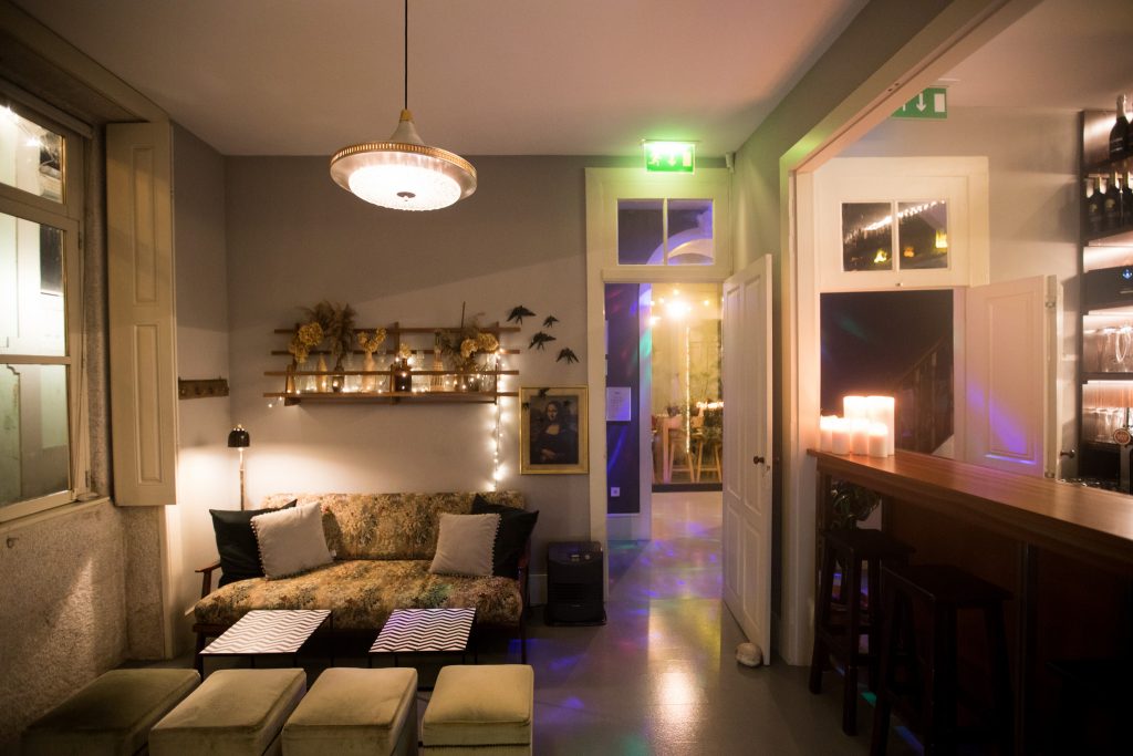 Restaurante O Travessa: Convívio à volta da mesa