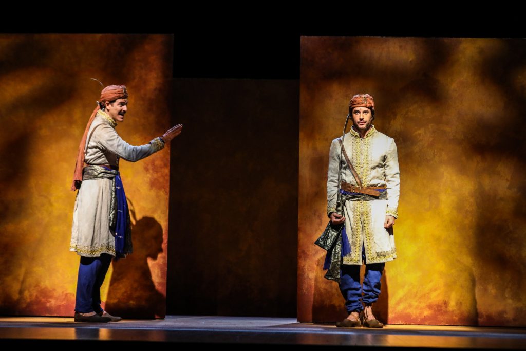 Reynaldo Gianecchini e Ricardo Tozzi estreiam ‘Os Guardas do Taj’ nos palcos portugueses