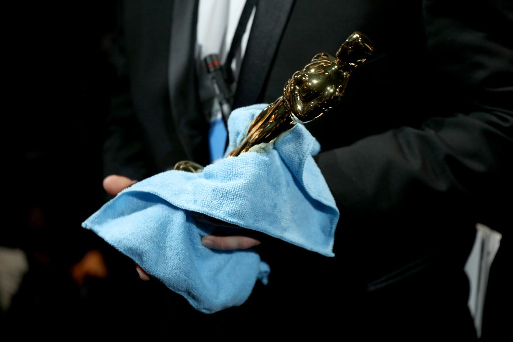 Sabe o que une a NASA aos Oscars? É o ouro!