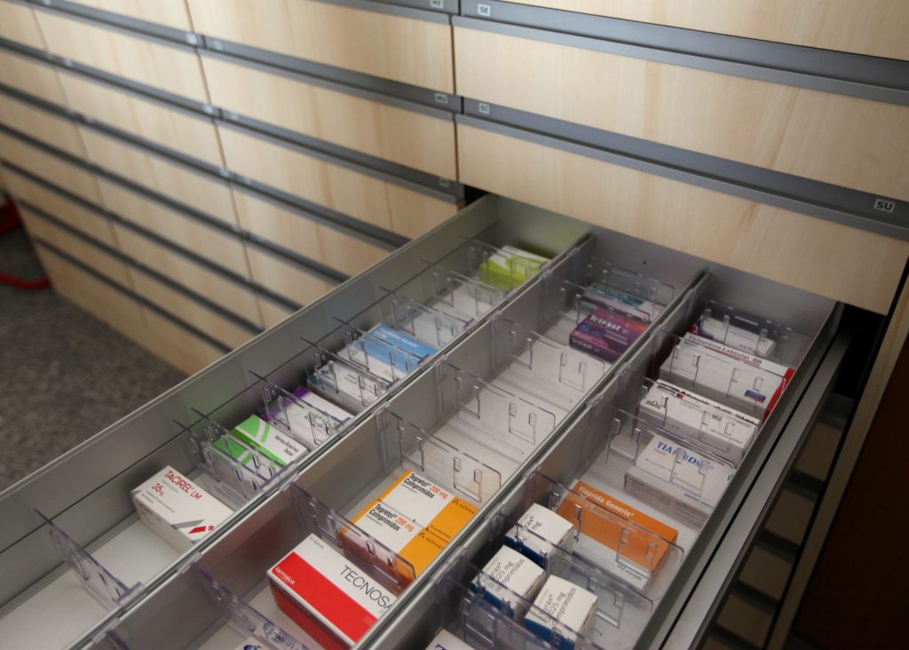 Sabia que hoje pode doar medicamentos? Dizemos-lhe onde e como