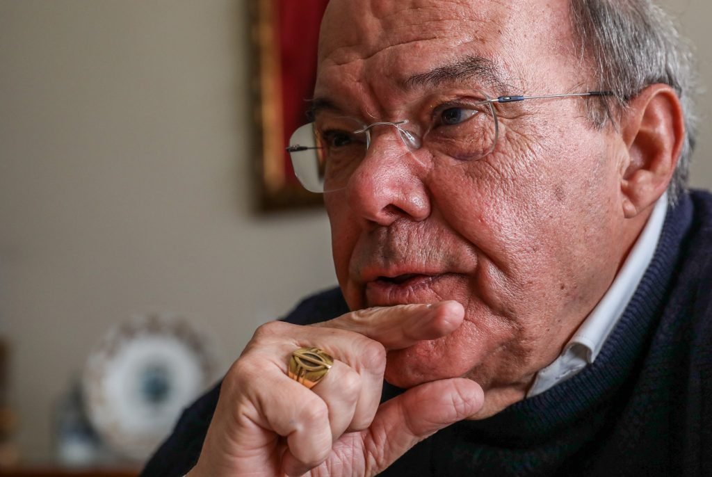 "Se não fossem Costa e Mário Centeno, o País estava destruído"