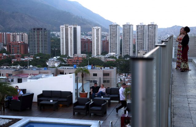 Serviços secretos evacuam hotel de portugueses em Caracas