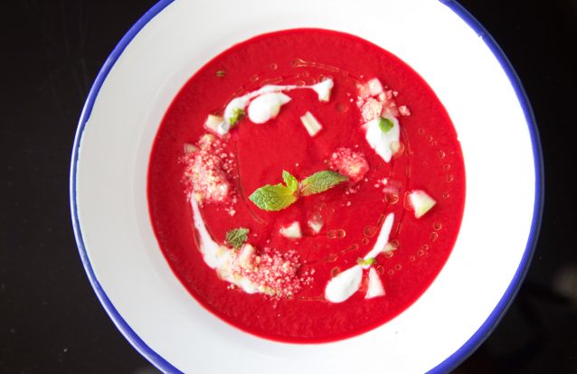 Sopa fria de beterraba, por Luís Rodrigues