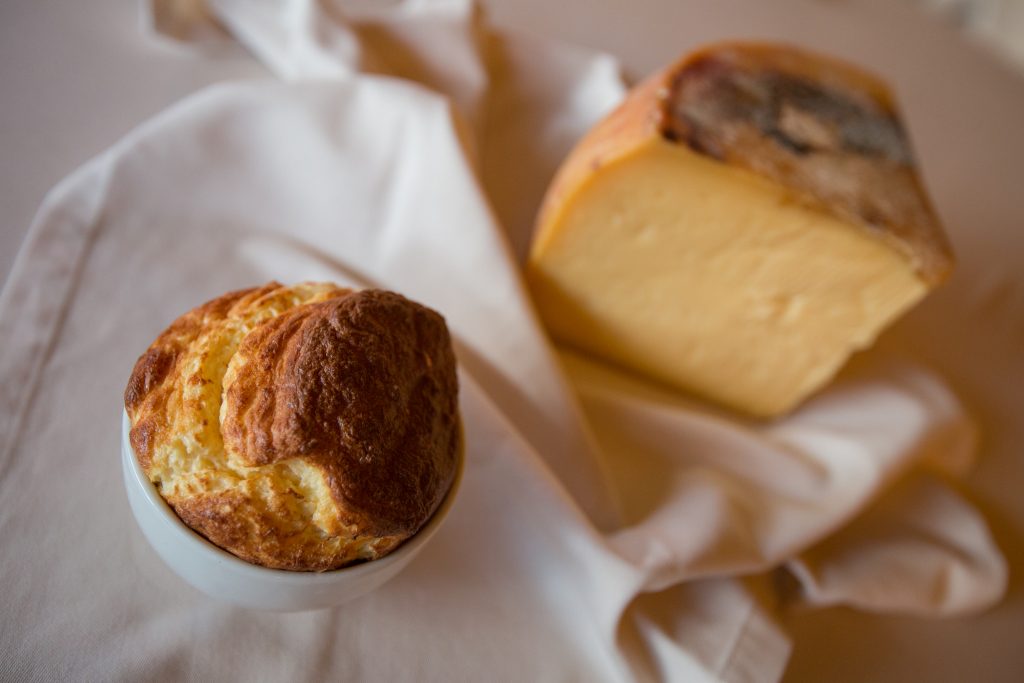 Souflé de queijo, por António Vieira