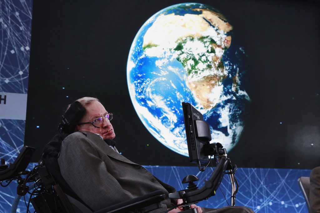 Stephen Hawking e a vida extraterrestre: "Estou mais convencido do que nunca que não estamos sozinhos"