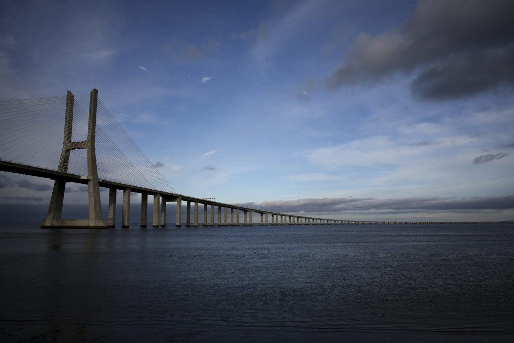 Teixeira Duarte vende 7,5% da Lusoponte à Vinci e Mota-Engil por 23,3 milhões