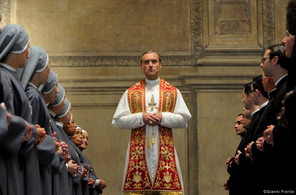 'The Young Pope': Deus no céu e Jude Law na terra