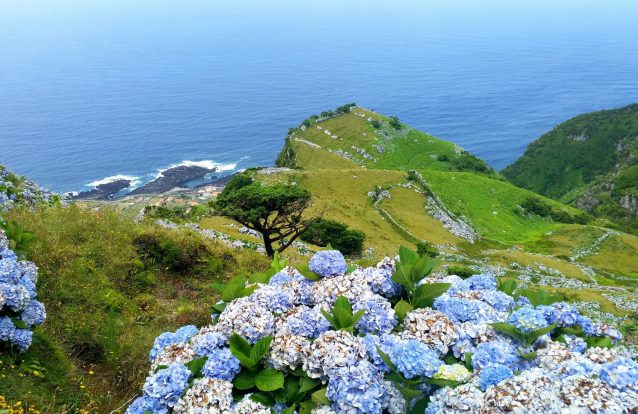 Trilhar Açores