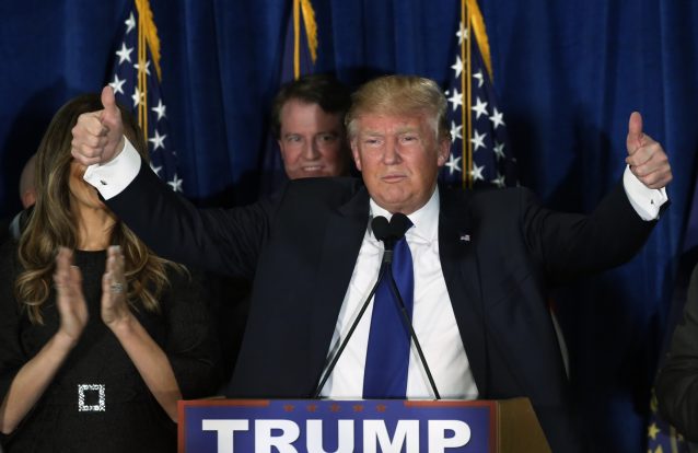 Trump e Sanders vencem em New Hampshire