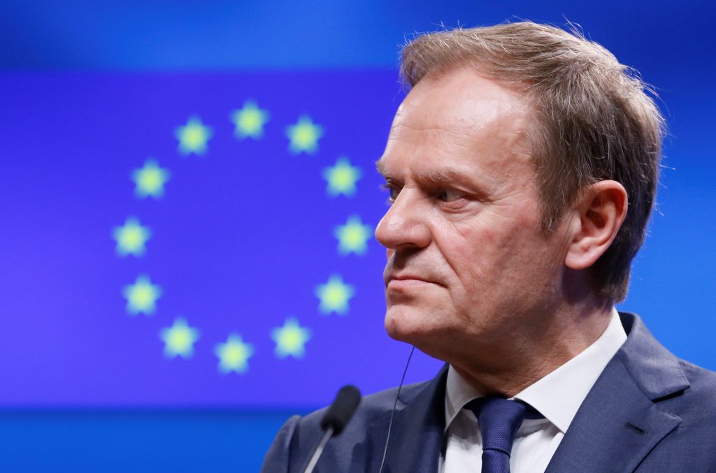 Tusk reeleito presidente do Conselho Europeu