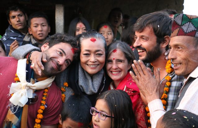 Um ano depois do terramoto falta muito para levantar o Nepal