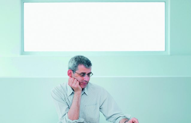 Um livro de viagem sobre porcelana branca? Edmund de Wall escreveu-o, e é imperdível