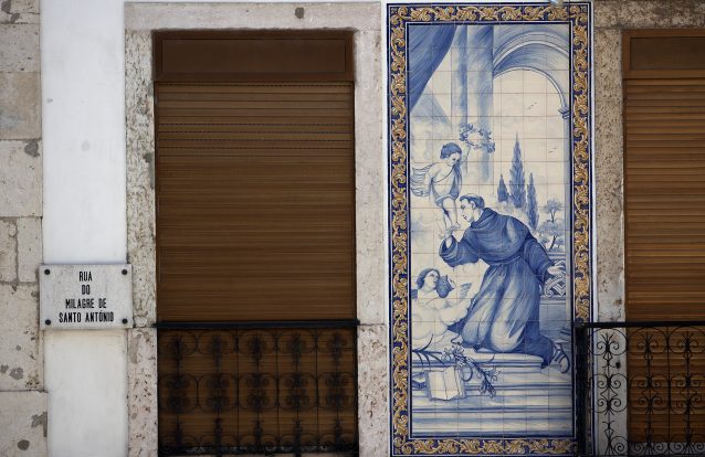 Um passeio para ver os azulejos dos bairros de Lisboa