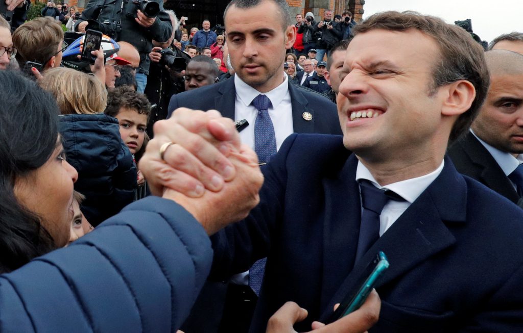 Uma "vitória" e uma "boa notícia" para a Europa: As reações à vitória de Macron
