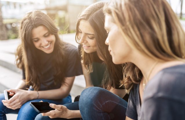 Vale tudo para convencer jovens (saudáveis) de 20 anos a congelar óvulos