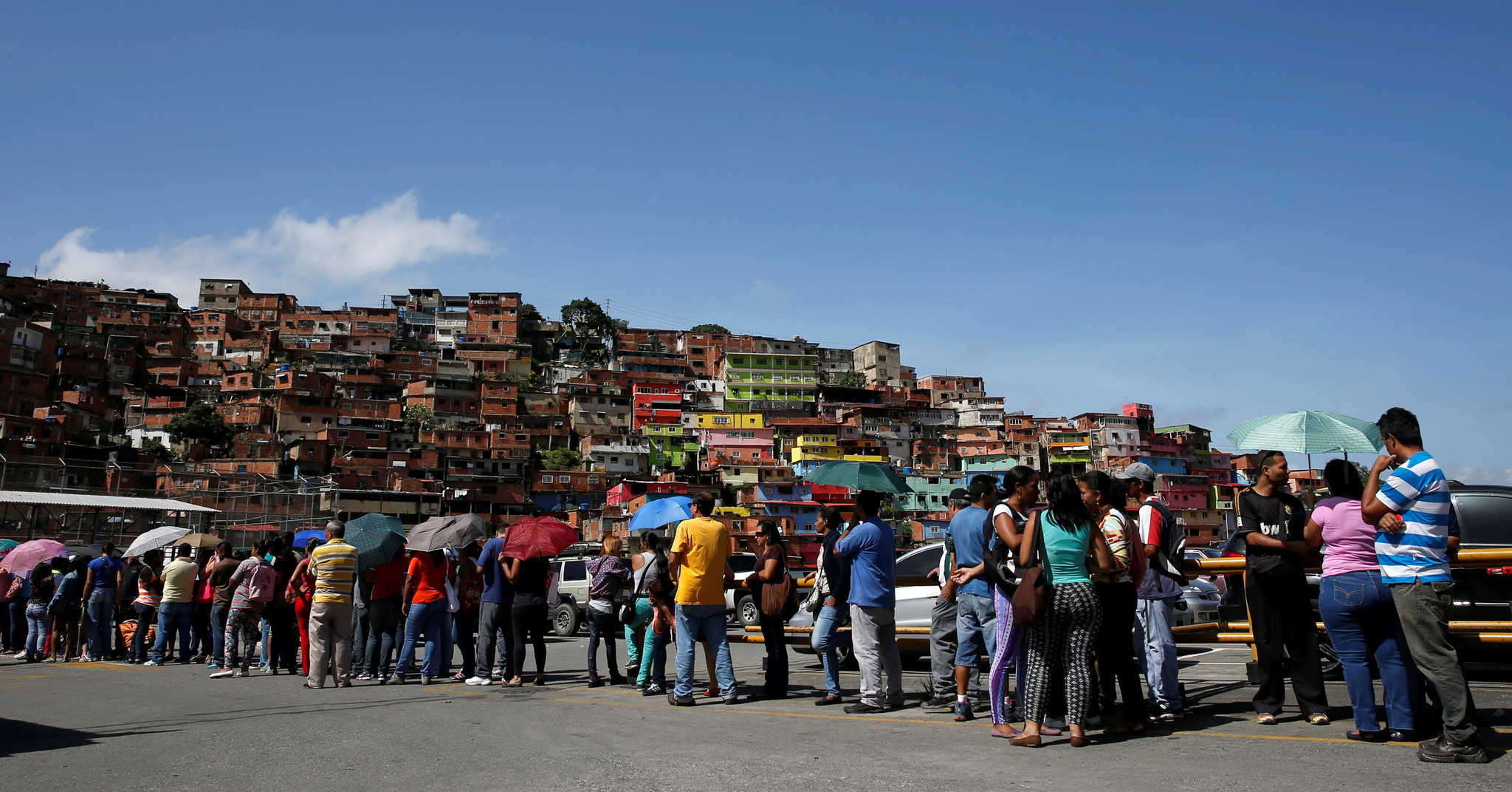 Visão  Venezuela: portugueses em fuga