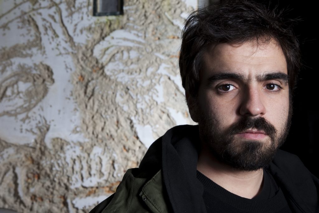 Vhils tem obras inéditas para nos mostrar
