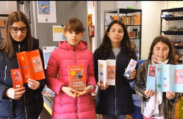 Vídeo: quatro miúdas por uma «Avózinha Gângster»