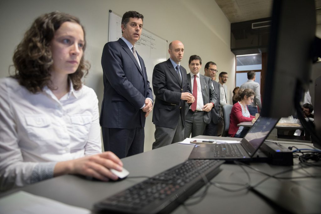 Voando sobre um ninho de empresas