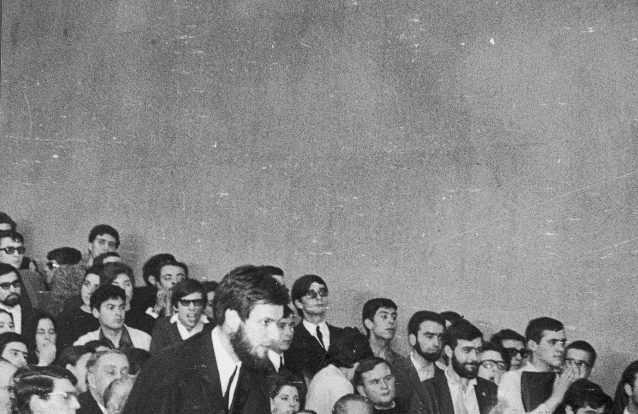 Vossa Excelência cale-se!