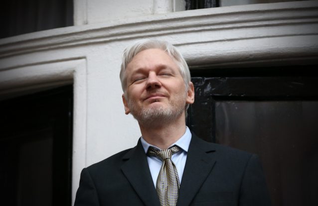 Wikileaks: Julian Assange detido na embaixada do Equador em Londres