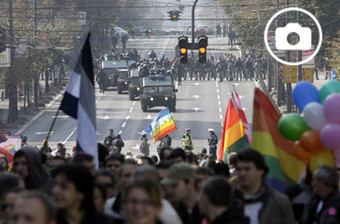 122 feridos em Marcha do Orgulho Gay (com fotos)