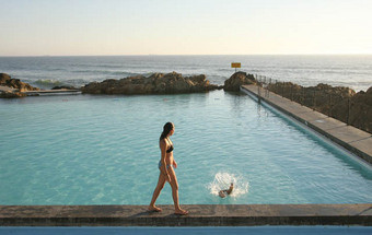 A Piscina das Marés, de Siza Vieira, reabriu 7