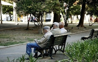 Aldeia Feliz pôs estudantes de medicina a ajudarem idosos