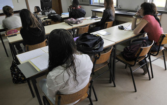 Alunos dos 4º e 6º anos fazem exame de Matemática