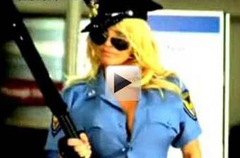 Anúncio de Pamela Anderson censurado nos Estados Unidos