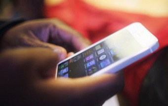 Apple investiga morte por choque elétrico de jovem que atendia iPhone 5
