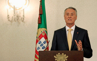 Autárquicas: Cavaco Silva apela ao voto e critica lei eleitoral