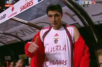 Baleado na cabeça jogador paraguaio está entre a vida e a morte
