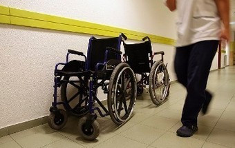 Cadeiras de rodas provocam caos em parque de estacionamento