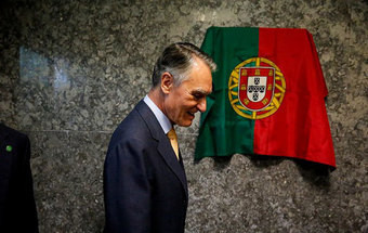 Cavaco veta lei da cópia privada
