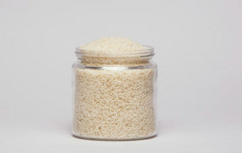 Ciência revela truque para reduzir para metade as calorias do arroz