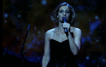 CISNE: "Mergulhar, nas calmas, numa piscina do nosso futuro sangue"