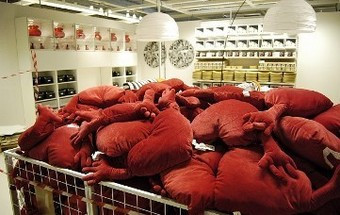 Colaboradores do IKEA remodelam casa das Aldeias SOS
