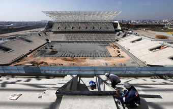 Colapso de estádio do Mundial 2014 faz três mortos