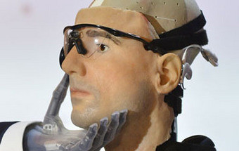 Conheça Rex, o primeiro homem biónico completo 5
