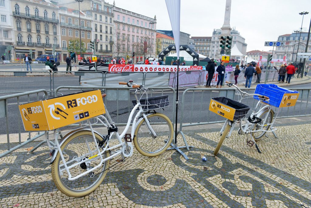 Correr e pedalar contra a fome